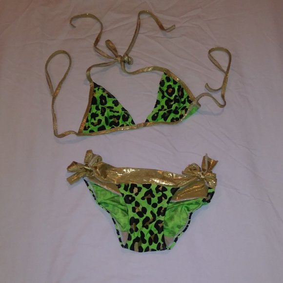 EYECATCHING ANIMAL PRINT NEON GREEN BIKINI   CUTE! - Picture 1 of 2